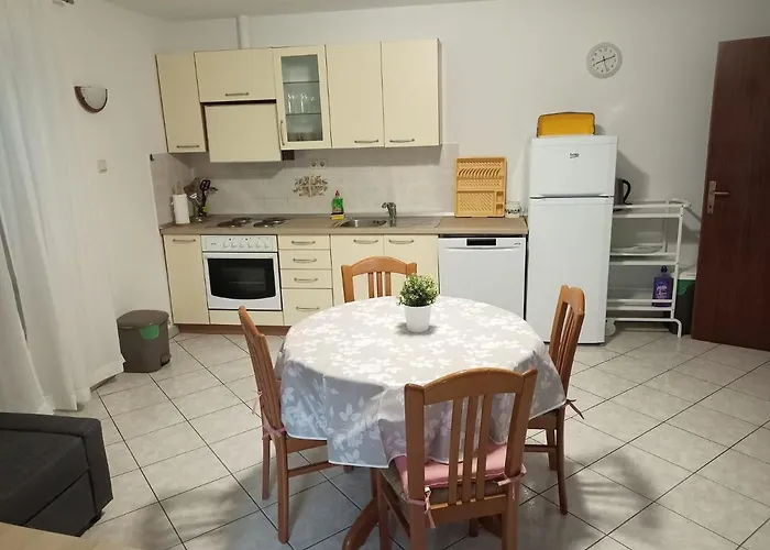 Apartments Vodaric Loznati